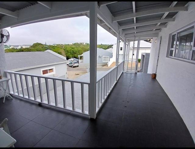 4 BEDROOM HOUSE FOR SALE IN STILBAAI-WES